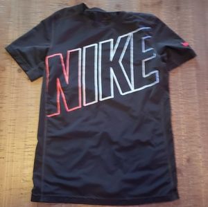 Nike Dri-Fit Fitted shirt